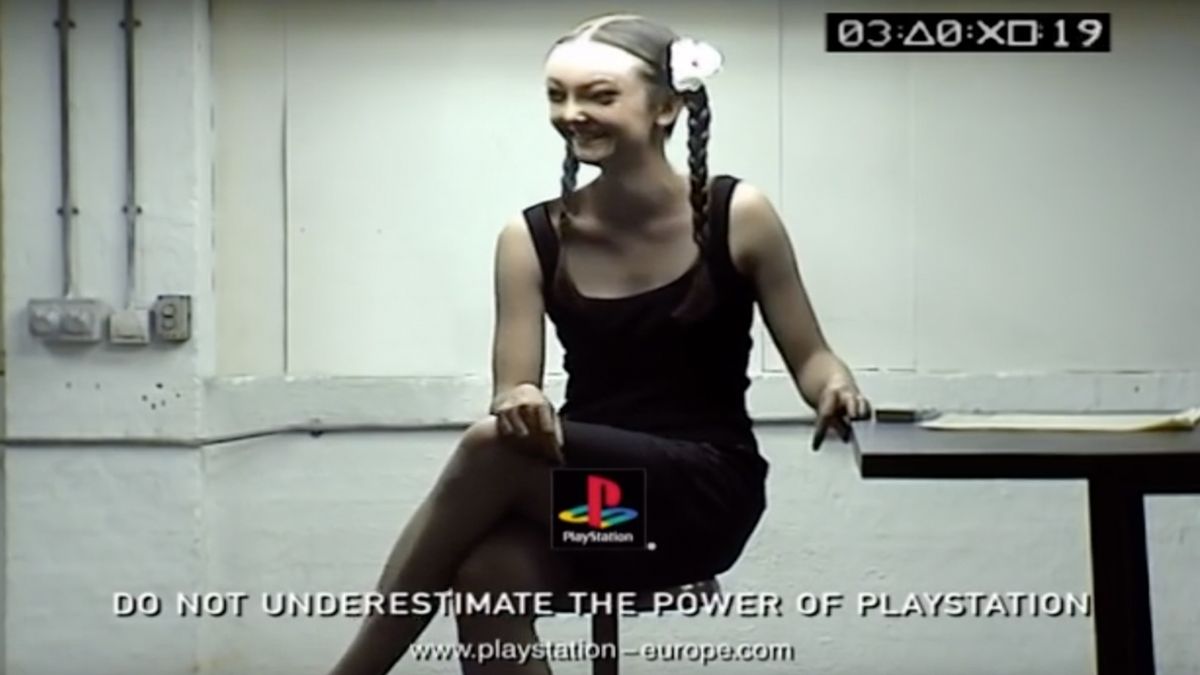 PS2 - Pubblicità: Alien Girl