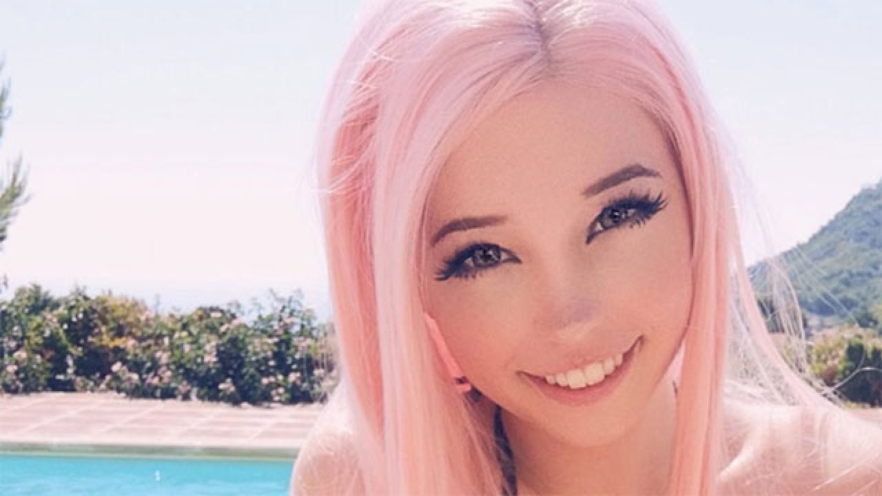 belle delphine