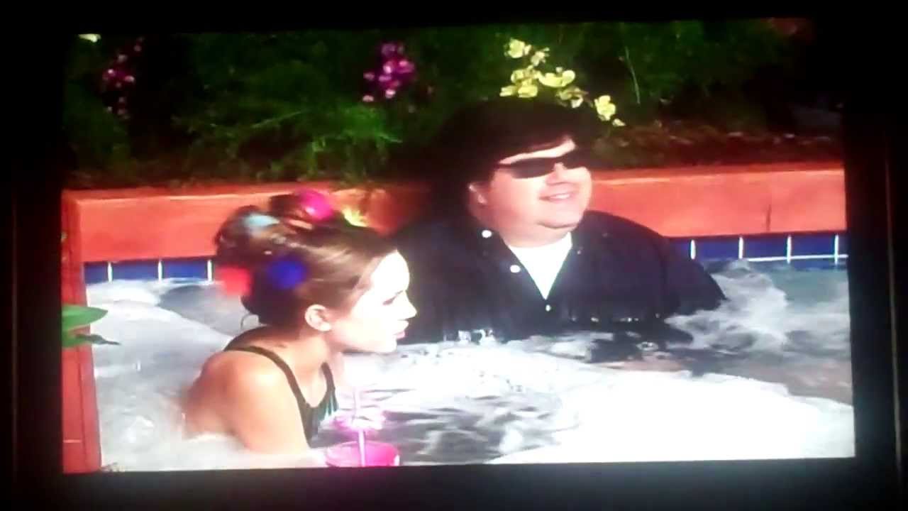 Pool Party con Jamilyn Spearce
