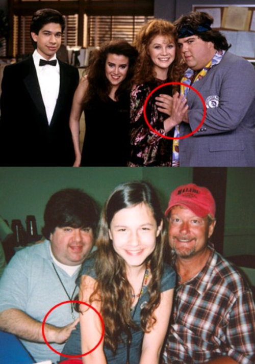 Due foto incriminate di Dan Schneider