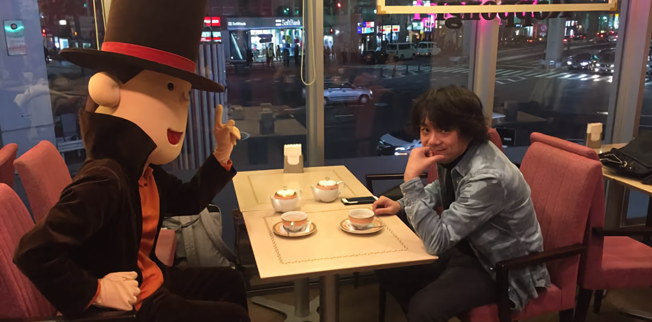 Akihiro Hino e il Prof. Layton